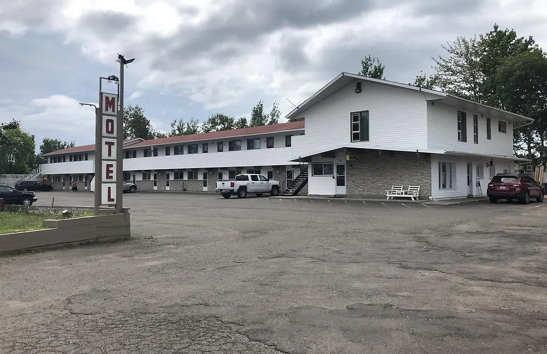 Voyageur Motel-1