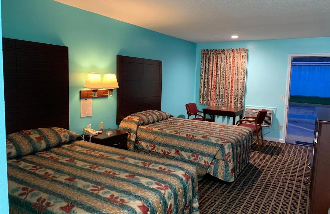 Scottish Inn - Clanton-1