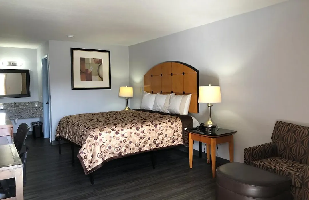 Magnolia Inn Laurens-1