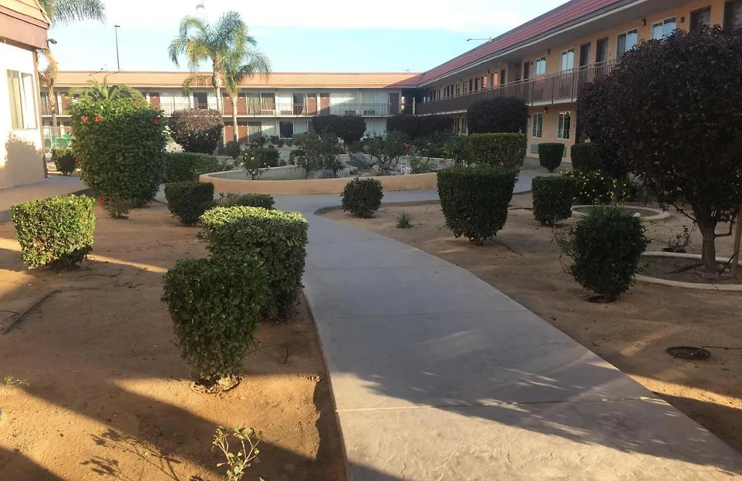 Budget Lodge San Bernardino-1