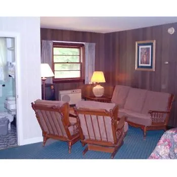 Hill-Brook Motel-1