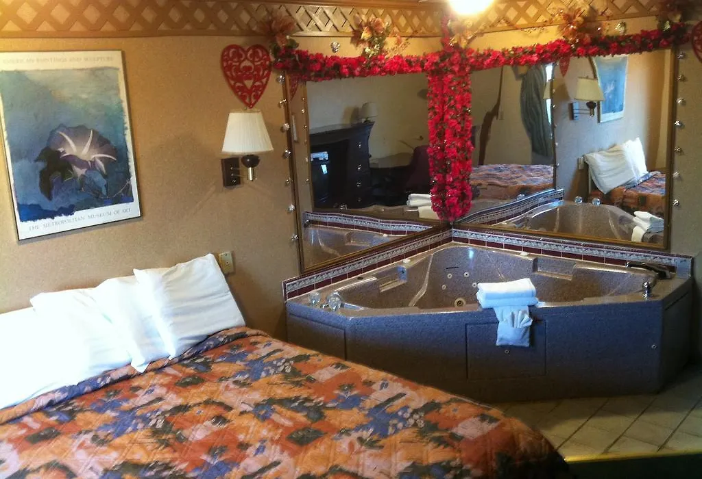 Northgate Inn Saginaw-1