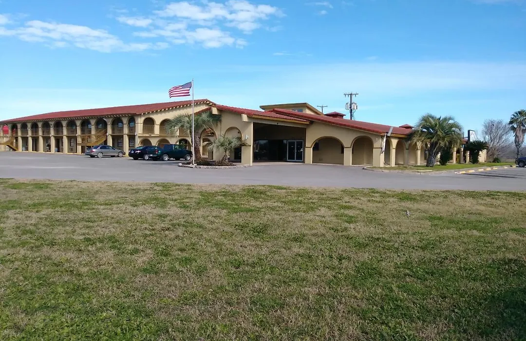 Days Inn By Wyndham San Antonio Lytle-1