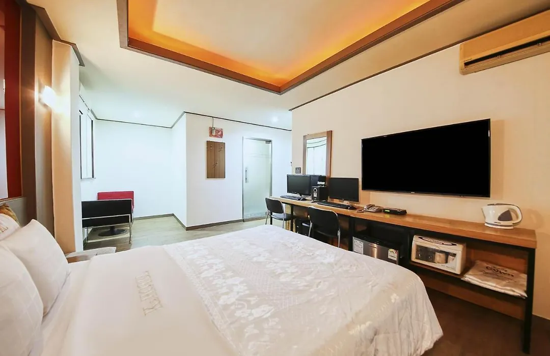K2 Motel-1