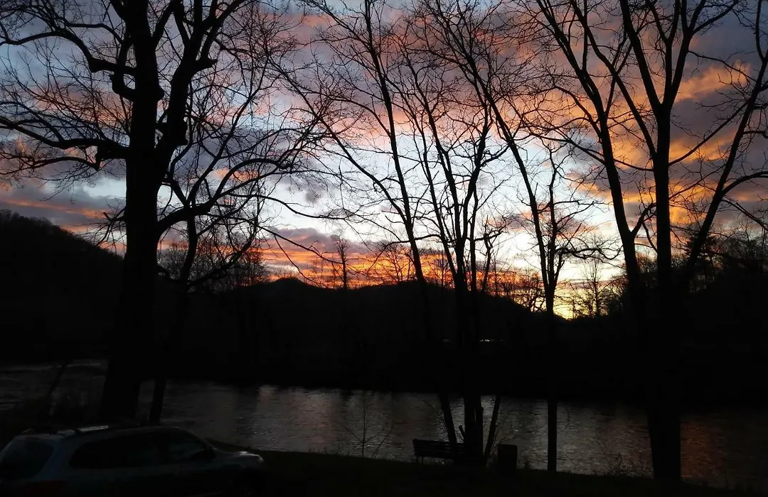 Riverbend Lodging-1