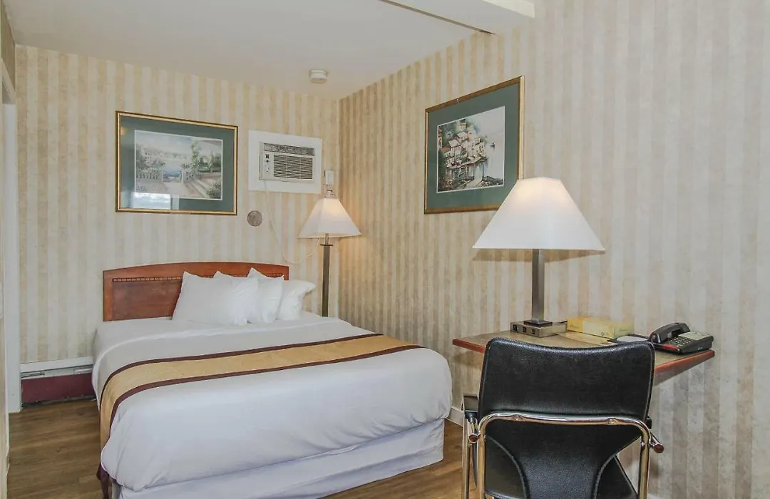 Canadas Best Value Inn Chinook Station-1