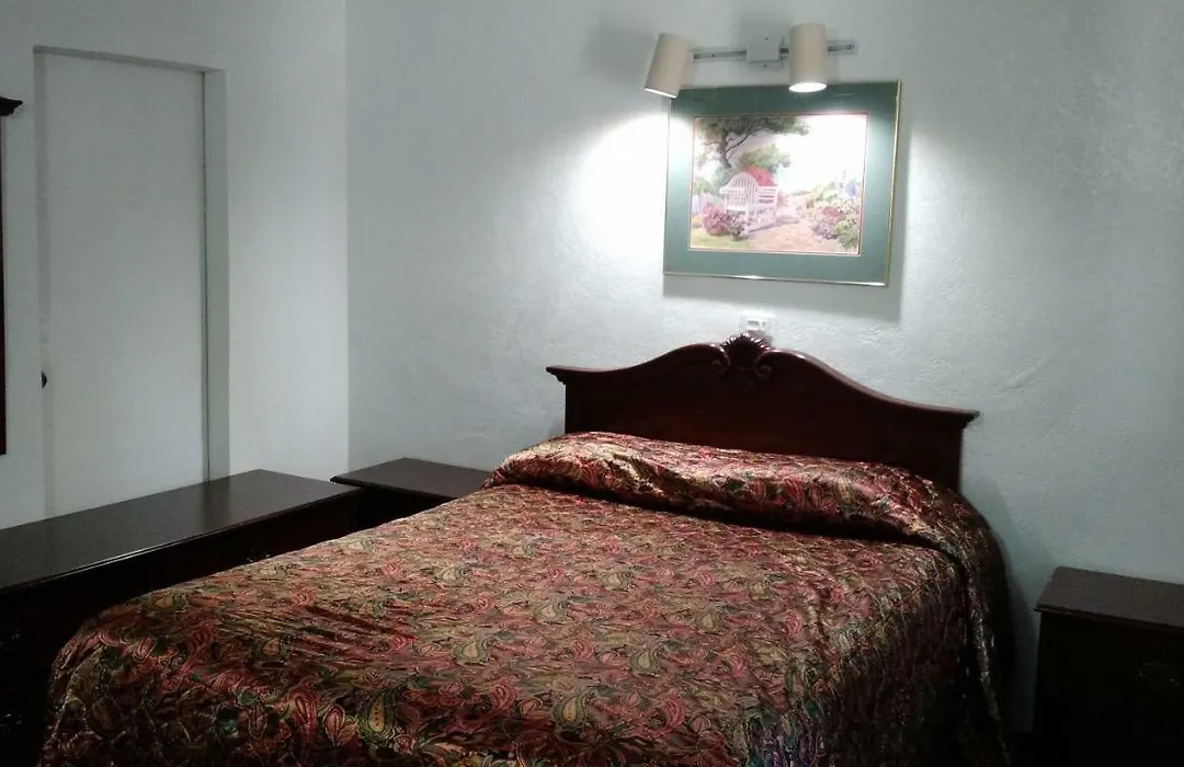 El Rancho Motel-1