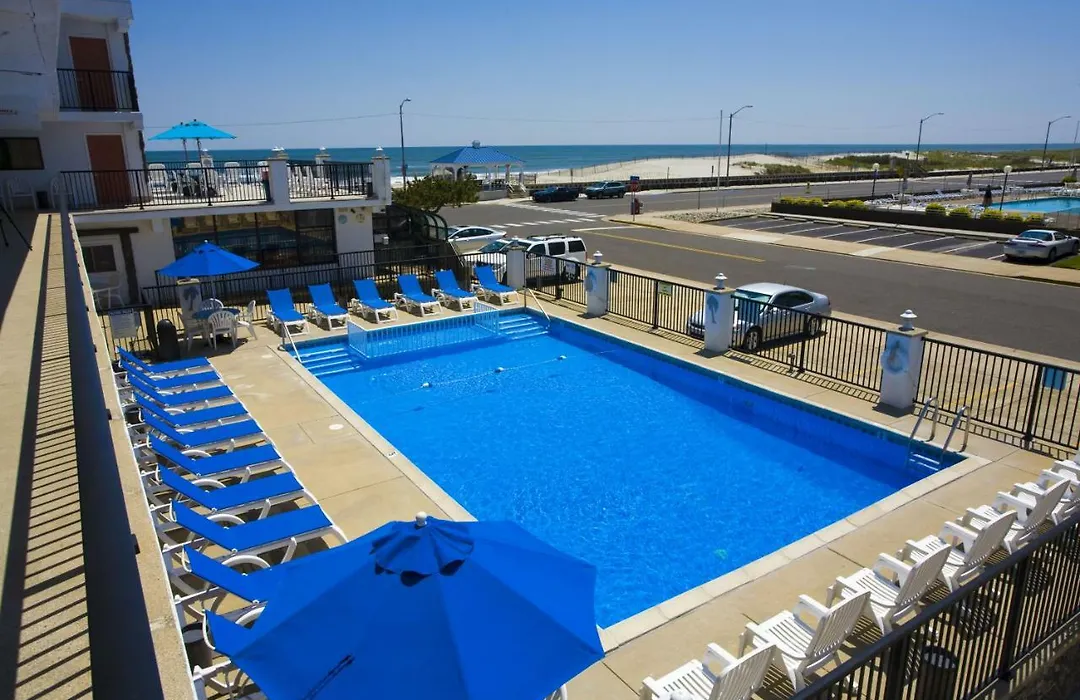 Aloha Oceanfront Motel-1