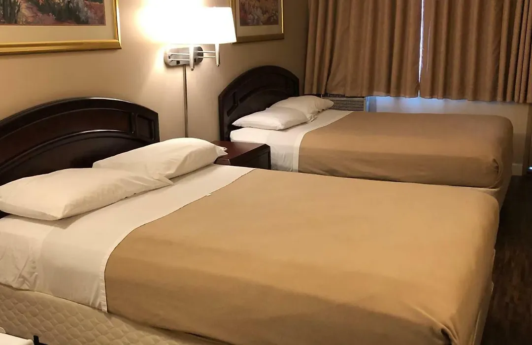 Travellers Inn-1
