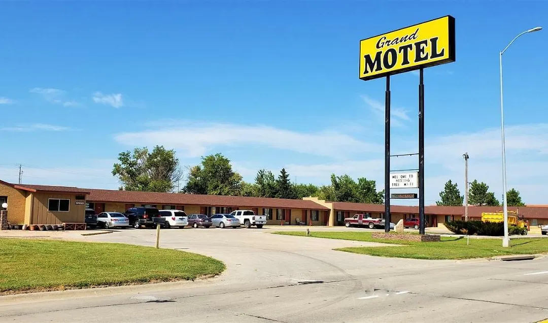 Grand Motel-1