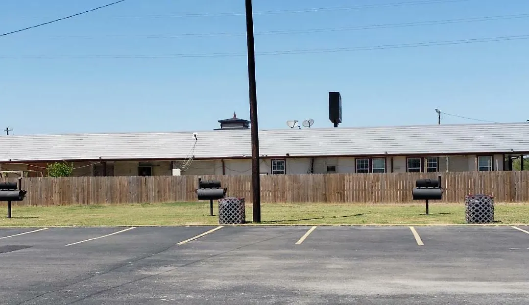 Americas Best Value Inn & Suites Corpus Christi-1