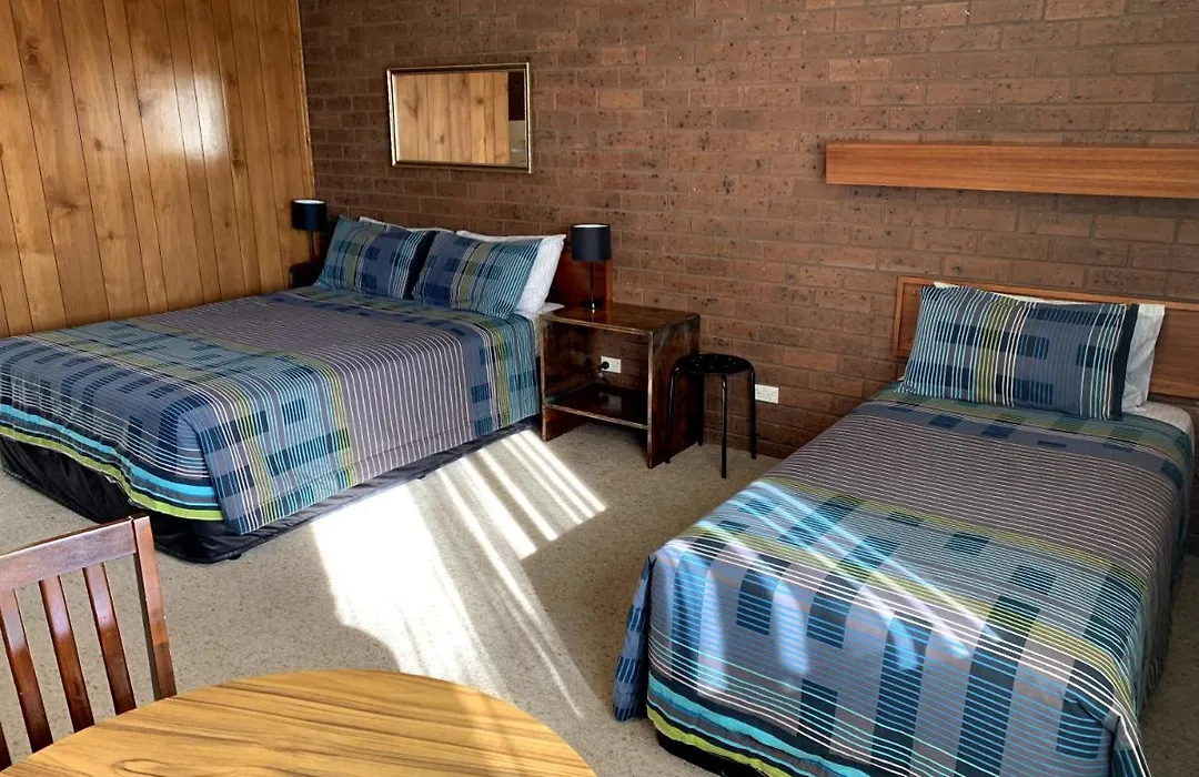 Kingswood Motel-1