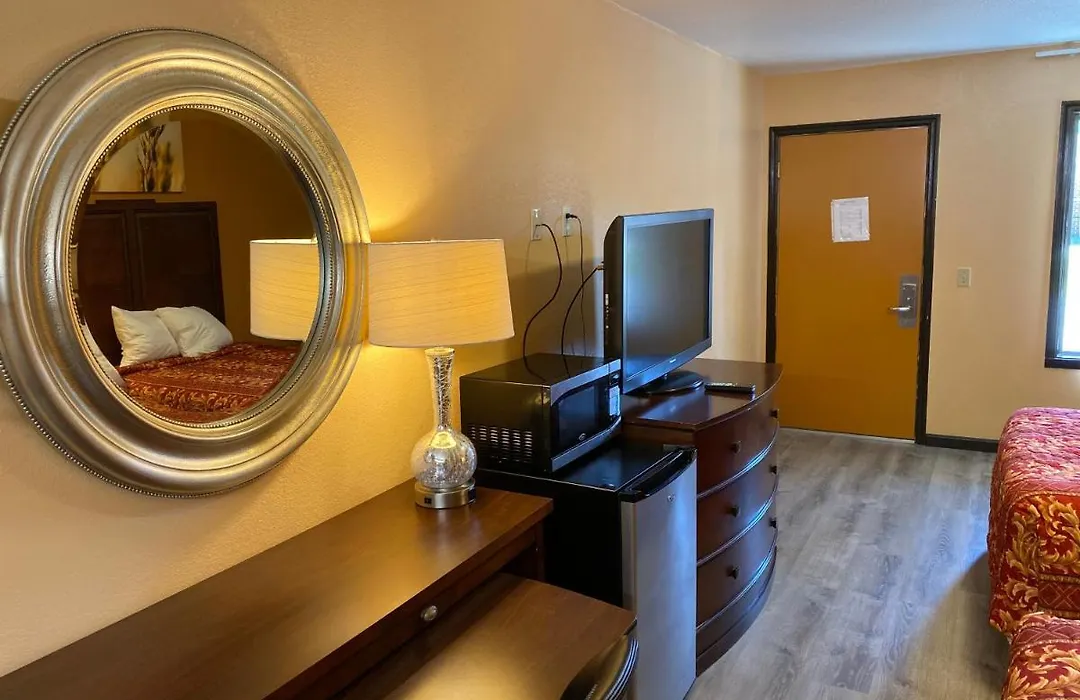 Deluxe Inn Hardeeville-1