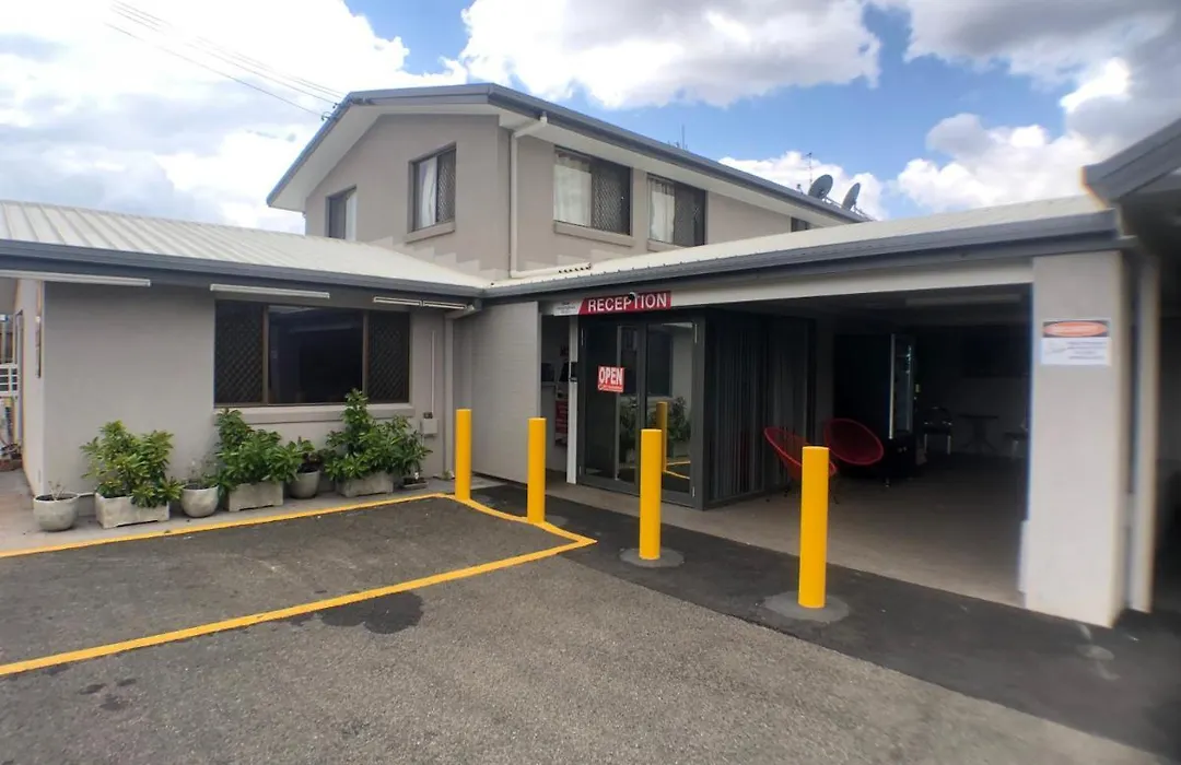 Allan Cunningham Motel-1