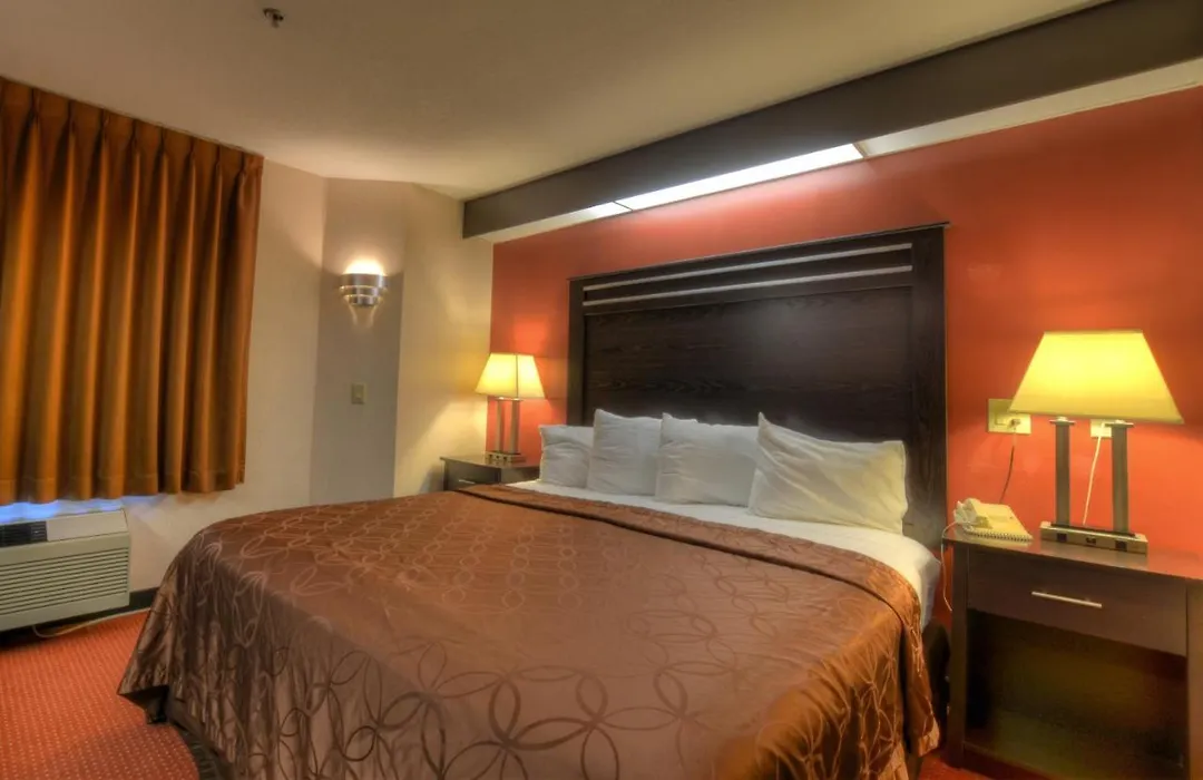 Smoky Mountain Inn & Suites-1