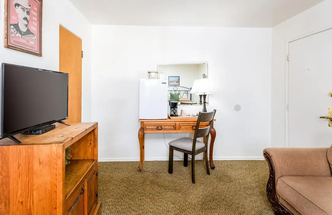 Larian Motel-1