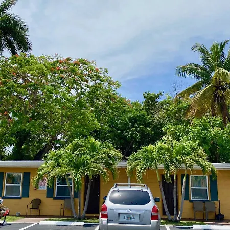 Glades Motel - Naples-3