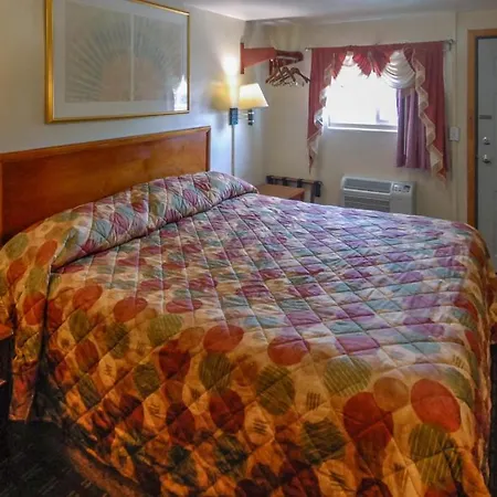 Budget Inn Watkins Glen-2