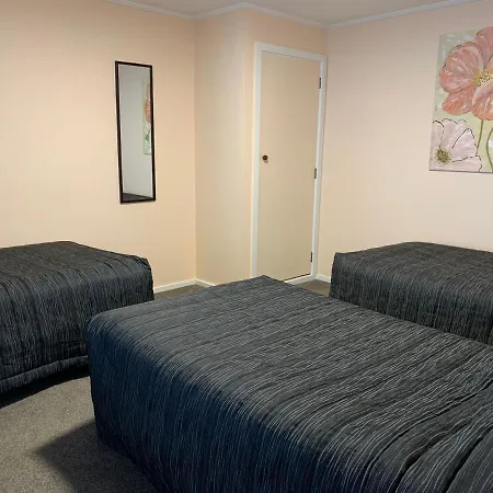 Kingswood Motel-2