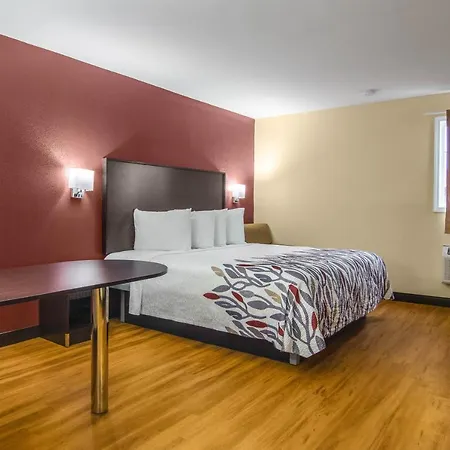 Red Roof Inn Perrysburg-2