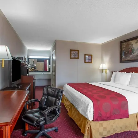 Ramada By Wyndham Branson-3