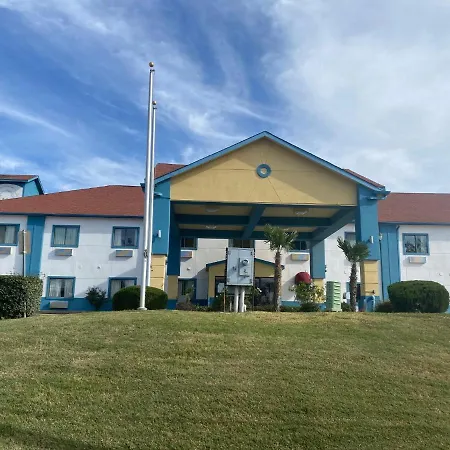 Tropicana Inn And Suites-3