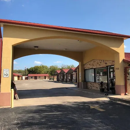 Kings Inn Mexia-2