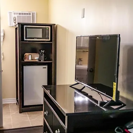 Skyland Motel Inn & Suites-3
