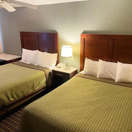Great Western Inn & Suites-3
