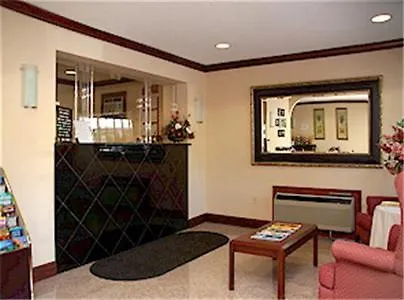 Yorktown Motor Lodge-2