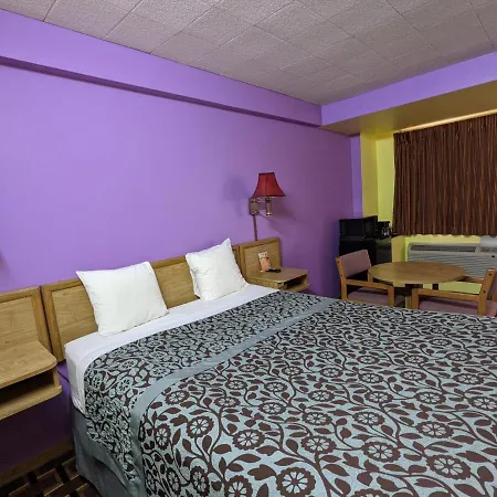 Great Plains Budget Inn-3