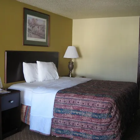 Americas Best Value Inn-Warren-3