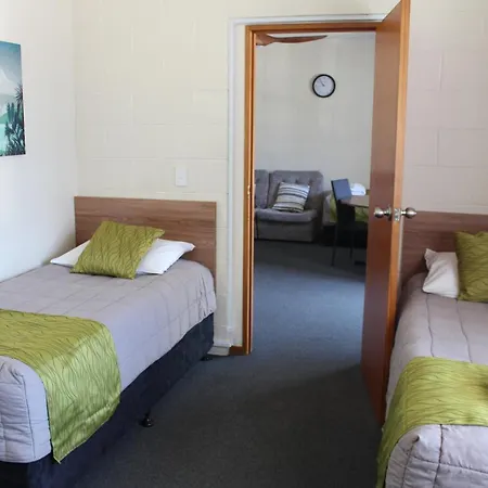 Elmore Lodge Motel-3