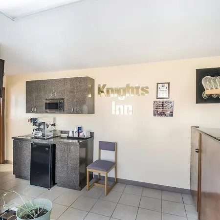 Knights Inn - Cleveland-3