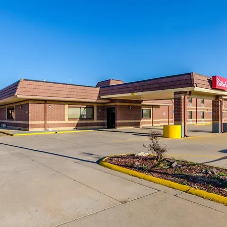 Golden Hotel Wichita Airport-3