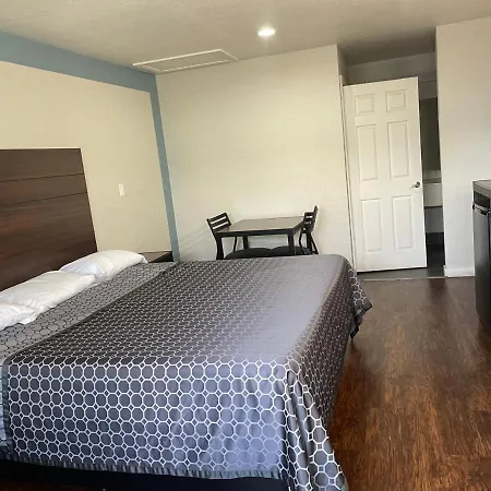Garden Inn Motel-3