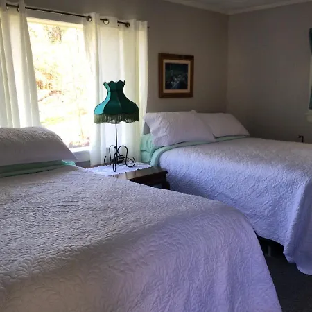 Lucky 7/ Rainbow Motel-2