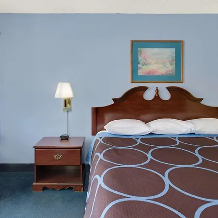 Super 8 By Wyndham Newburgh/West Point Stewart Intl Airport-2