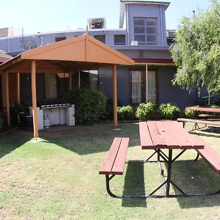 Townhouse Motel Cowra-2