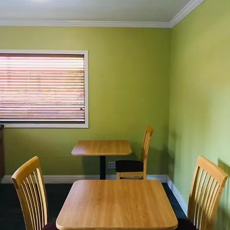 Americas Best Value Inn Visalia-2