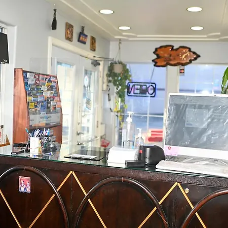 Budget Inn At The Heavenly Gondola-2
