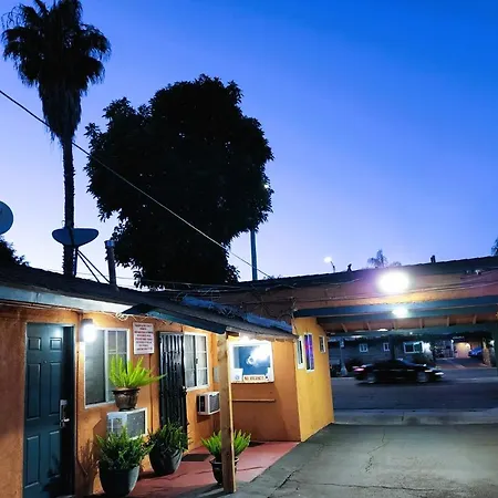 Day N Night Inn - Near Universal Studios Hollywood-3