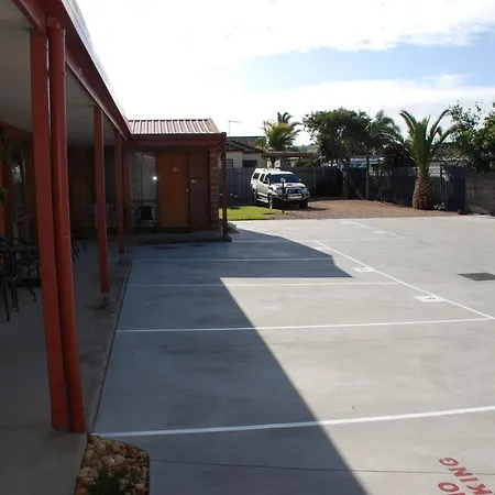 Cunningham Shore Motel-2