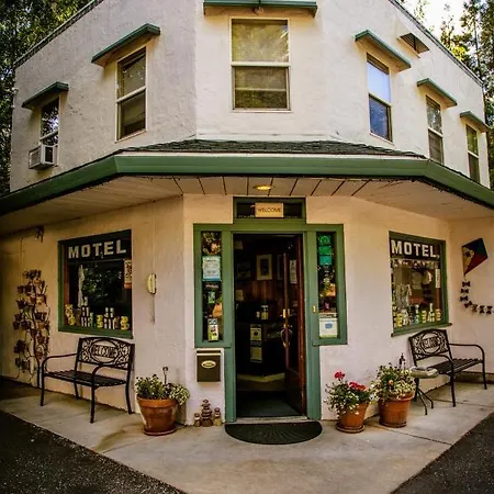 Outside Inn-2