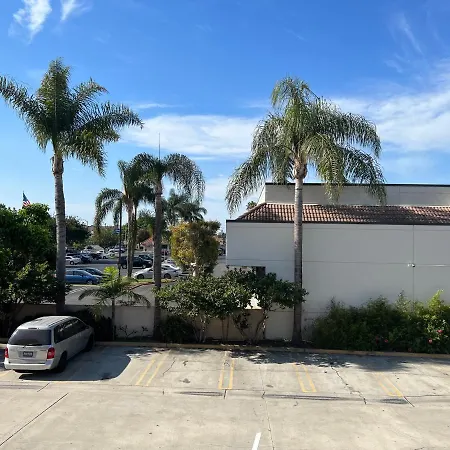Starlight Inn Huntington Beach-2