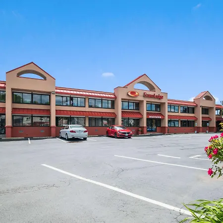 Howard Johnson By Wyndham Malden Boston Area-3