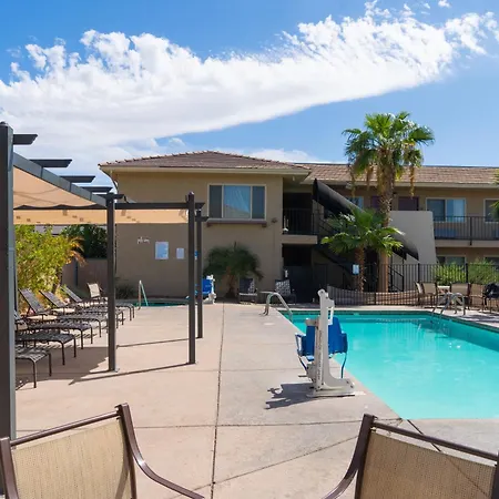 Days Inn By Wyndham Lake Havasu-3