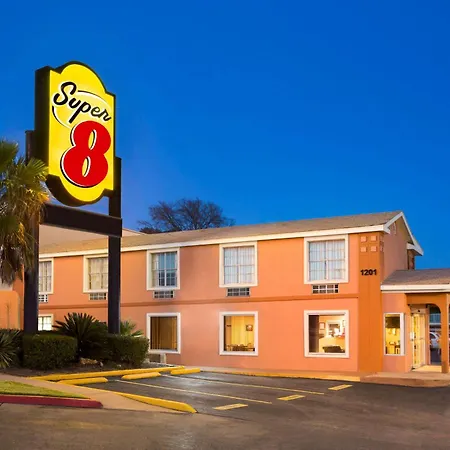 Super 8 By Wyndham Austin Downtown/Capitol Area-2