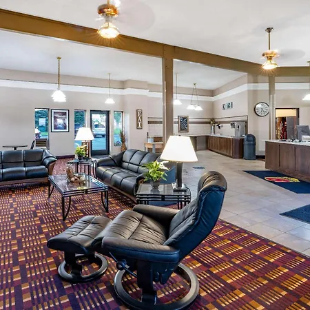 Super 8 By Wyndham Casper West By The River-3