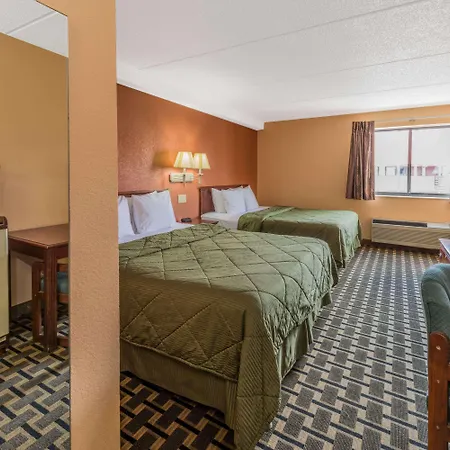 Days Inn By Wyndham Hurstbourne-3